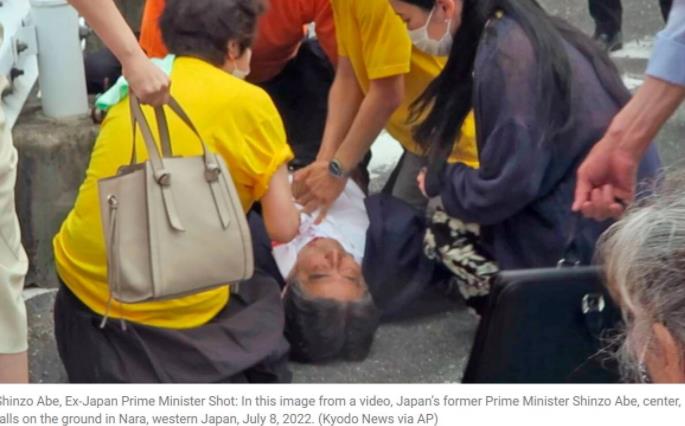 【外刊翻译】日本前首相安倍·晋三遇刺Ex Japanese PM Shinzo Abe Shot